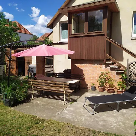 Unter Den Eichen شقة