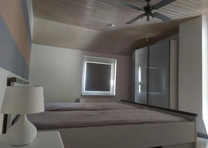 Unter Den Eichen شقة